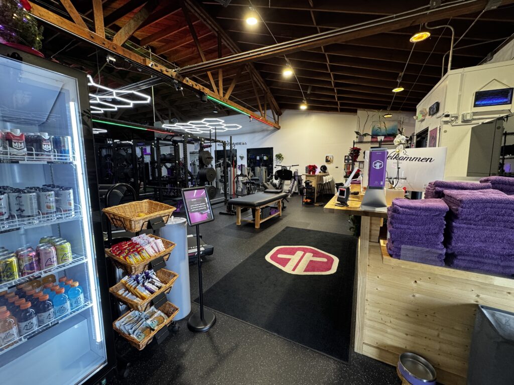 Front desk and lounge